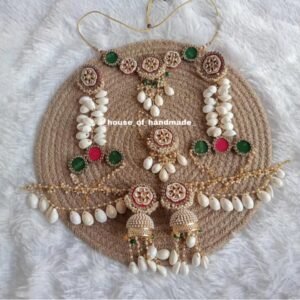 Handmade Shell Pearl Set – Green & Red Accents