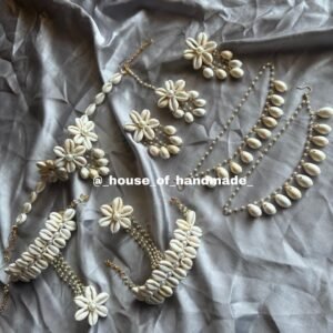 Handmade White Shell Jewelry Set – Floral & Dangling Design