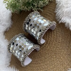 White mirror handcuff