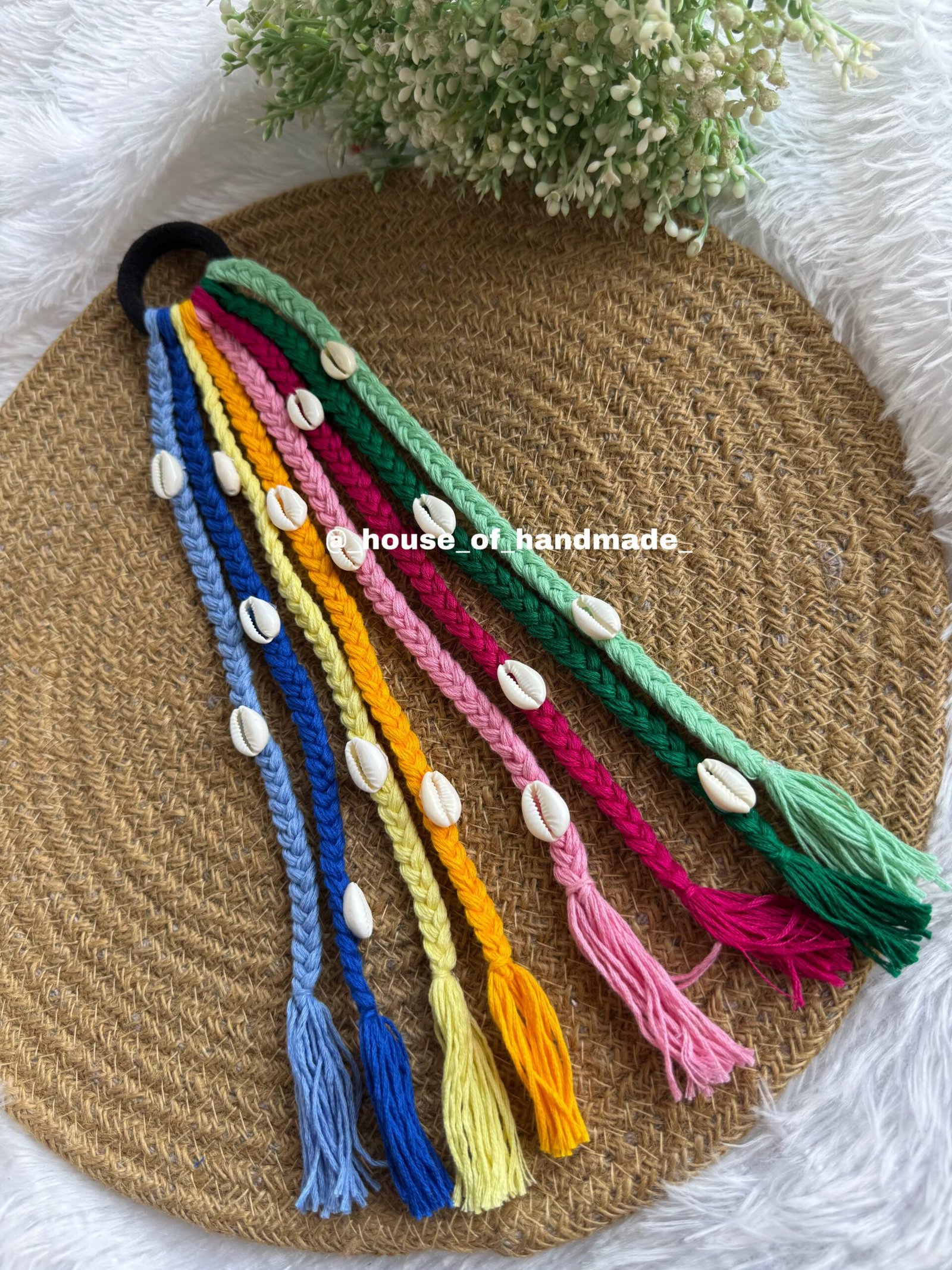 F6511A85 B1D6 43CA 84D7 B61374D40C08 scaled Multicolour boho hair string with seashell Multicolour boho hair string with seashell
